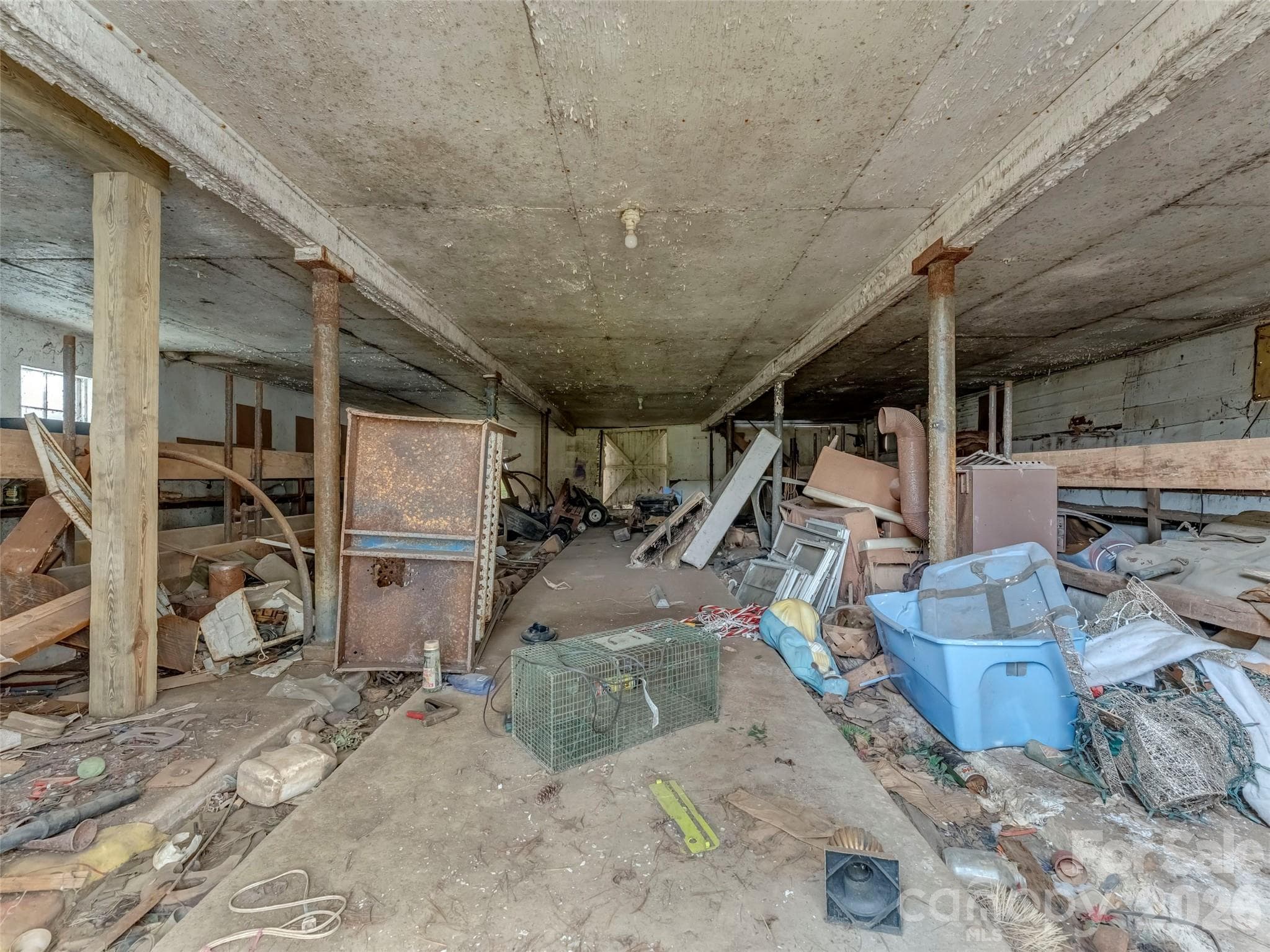 This is the bottom part of the white barn - 896 Newfound Road, Leicester