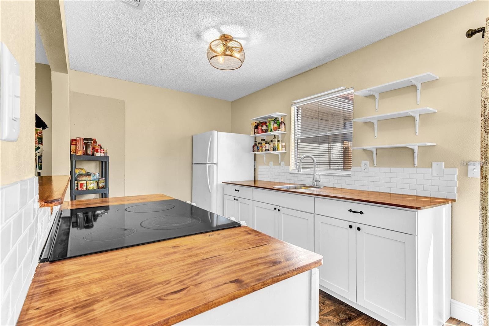 Condominium at 1631 LITTLE FALLS CIR #92, ORLANDO, photo 9 of 28