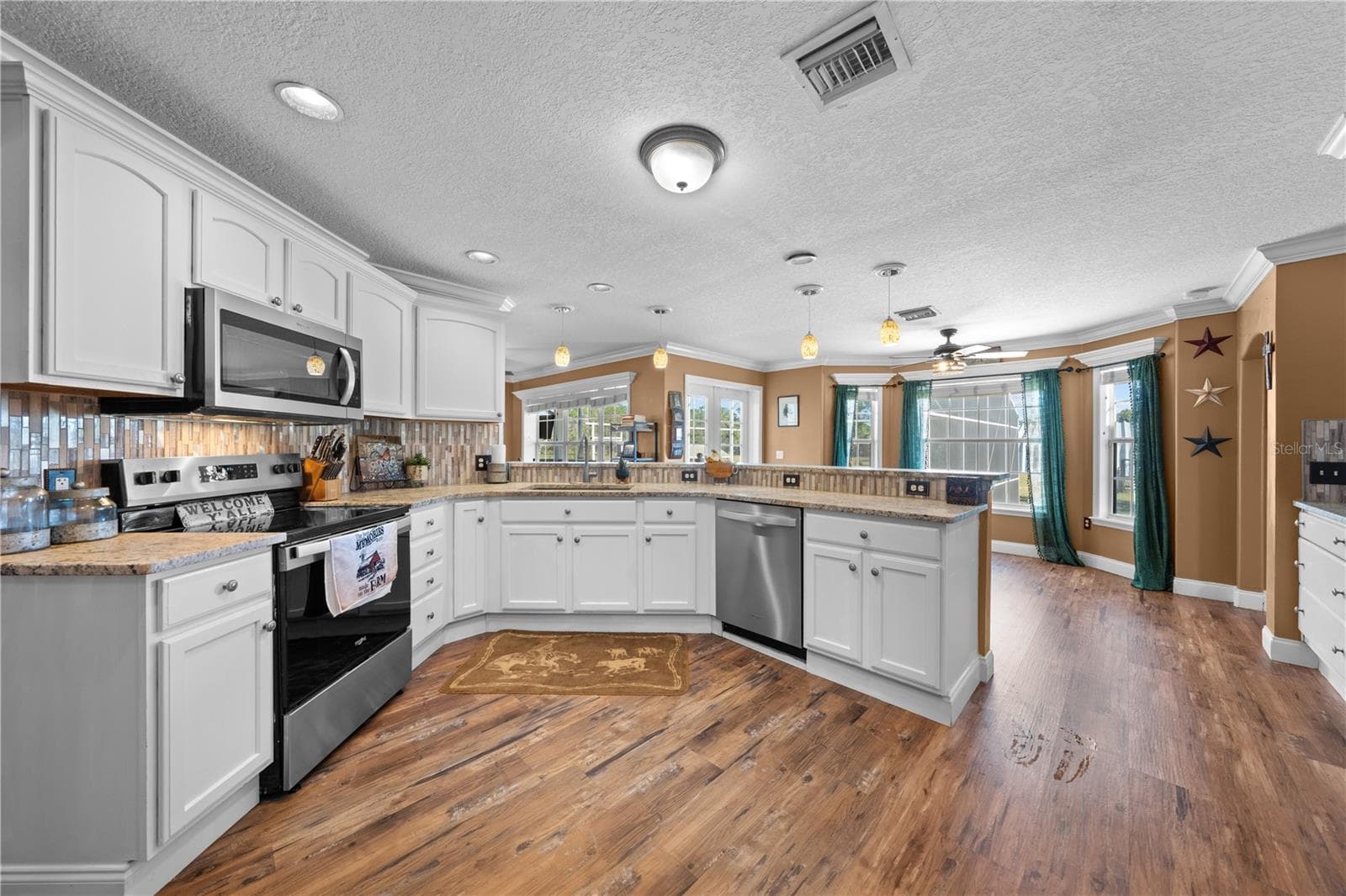 Single Family Residence at 3255 TUCKER AVE, ST CLOUD, photo 16 of 123