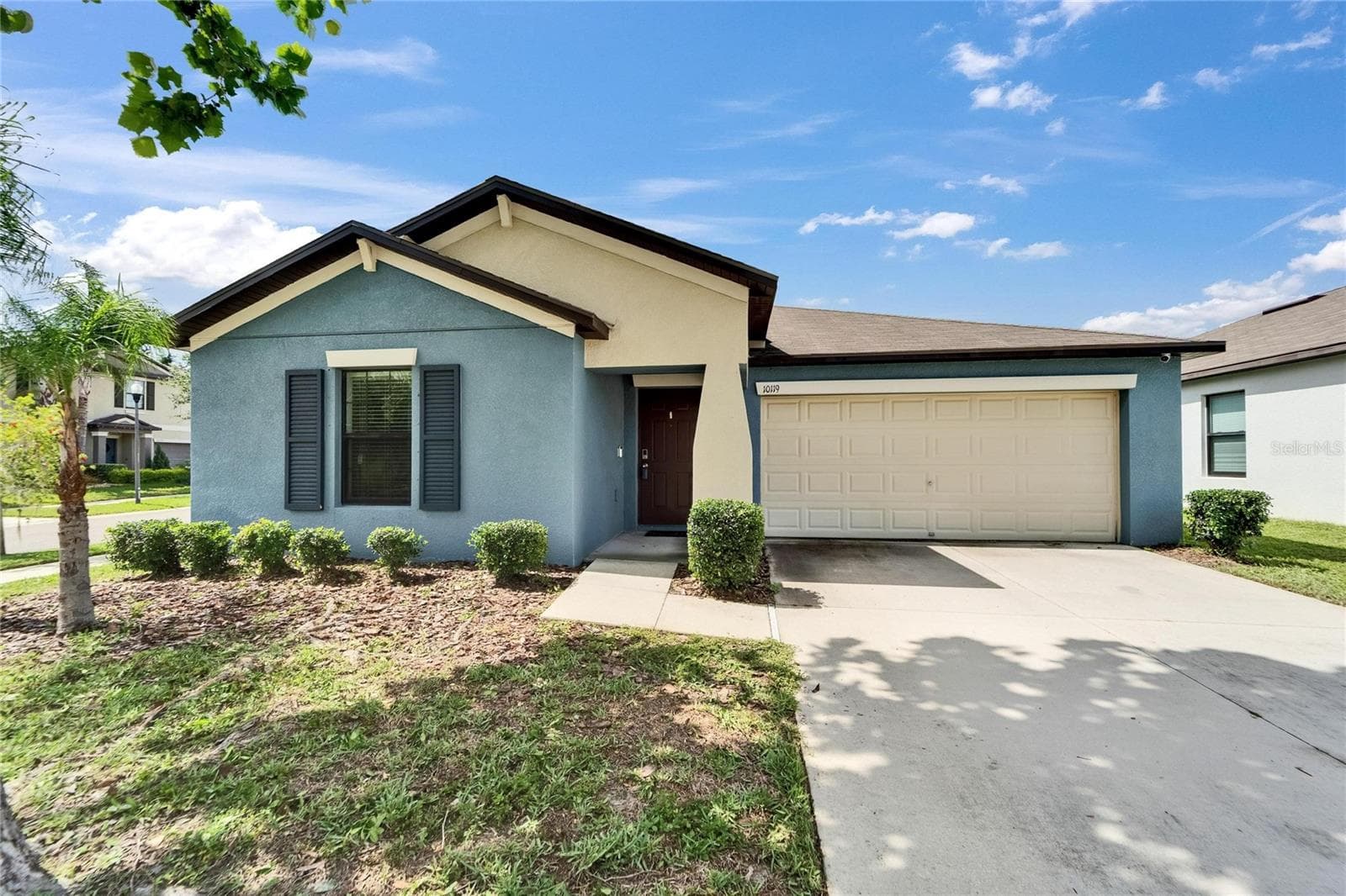 10119 ROSE PETAL PL