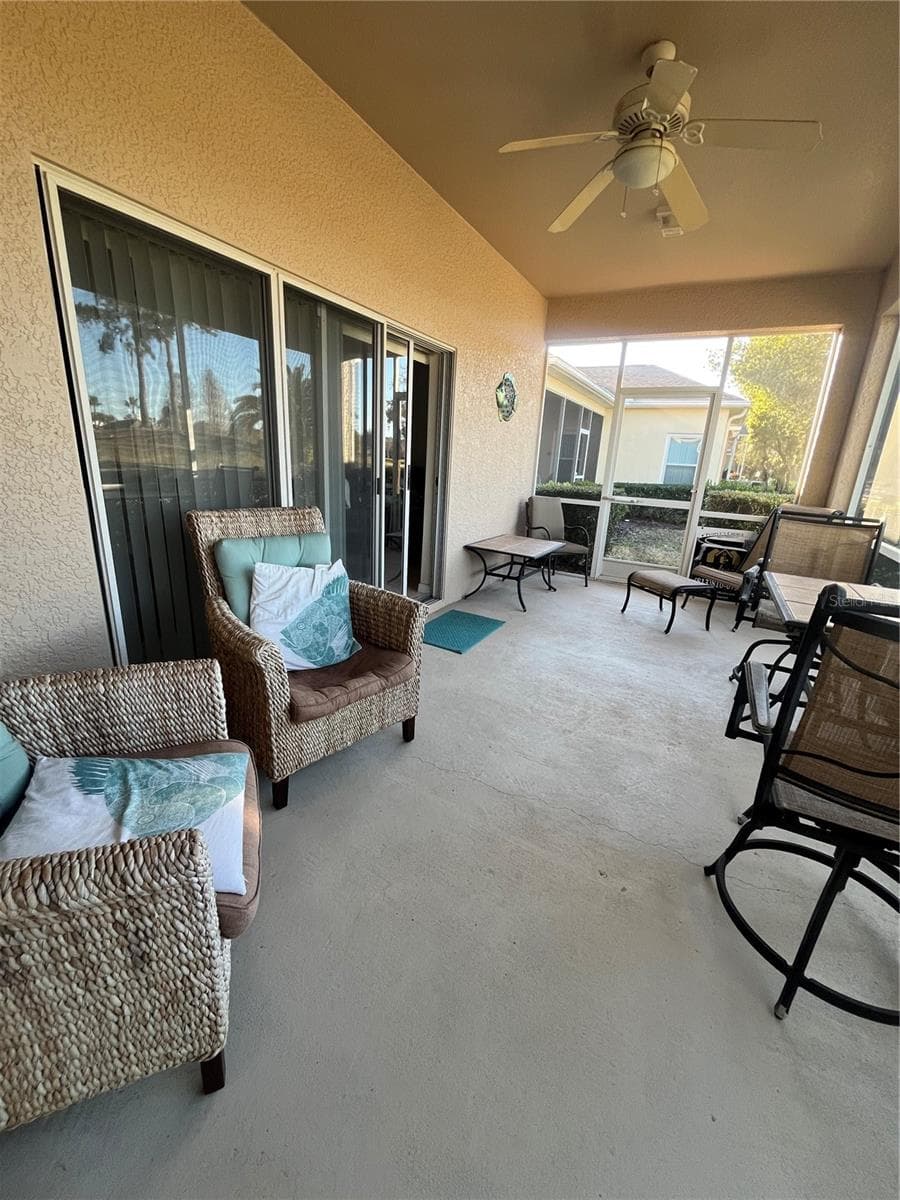 Fenced and enclosed Lanai - 23835 CORAL RIDGE LN, LAND O LAKES