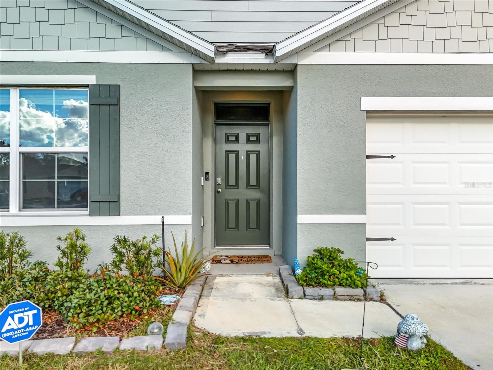 Single Family Residence at 2928 CANARY LN, TAVARES, photo 9 of 62