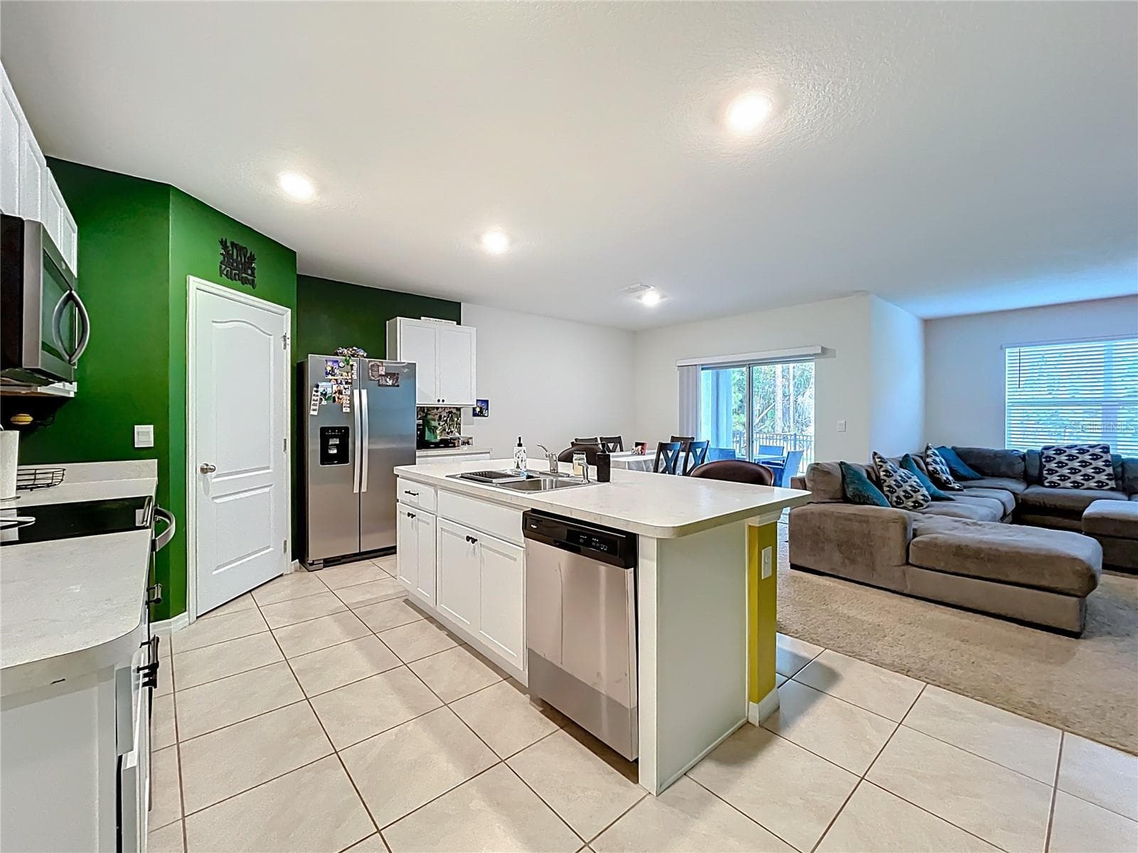 Single Family Residence at 2928 CANARY LN, TAVARES, photo 12 of 62
