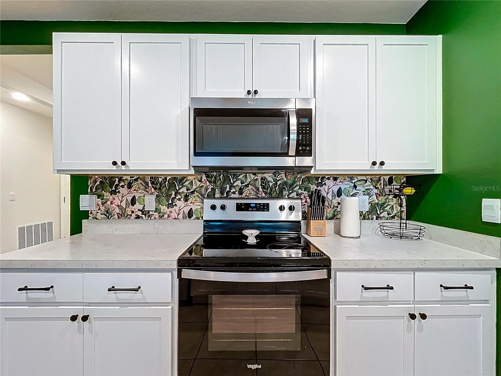 Single Family Residence at 2928 CANARY LN, TAVARES, photo 14 of 62