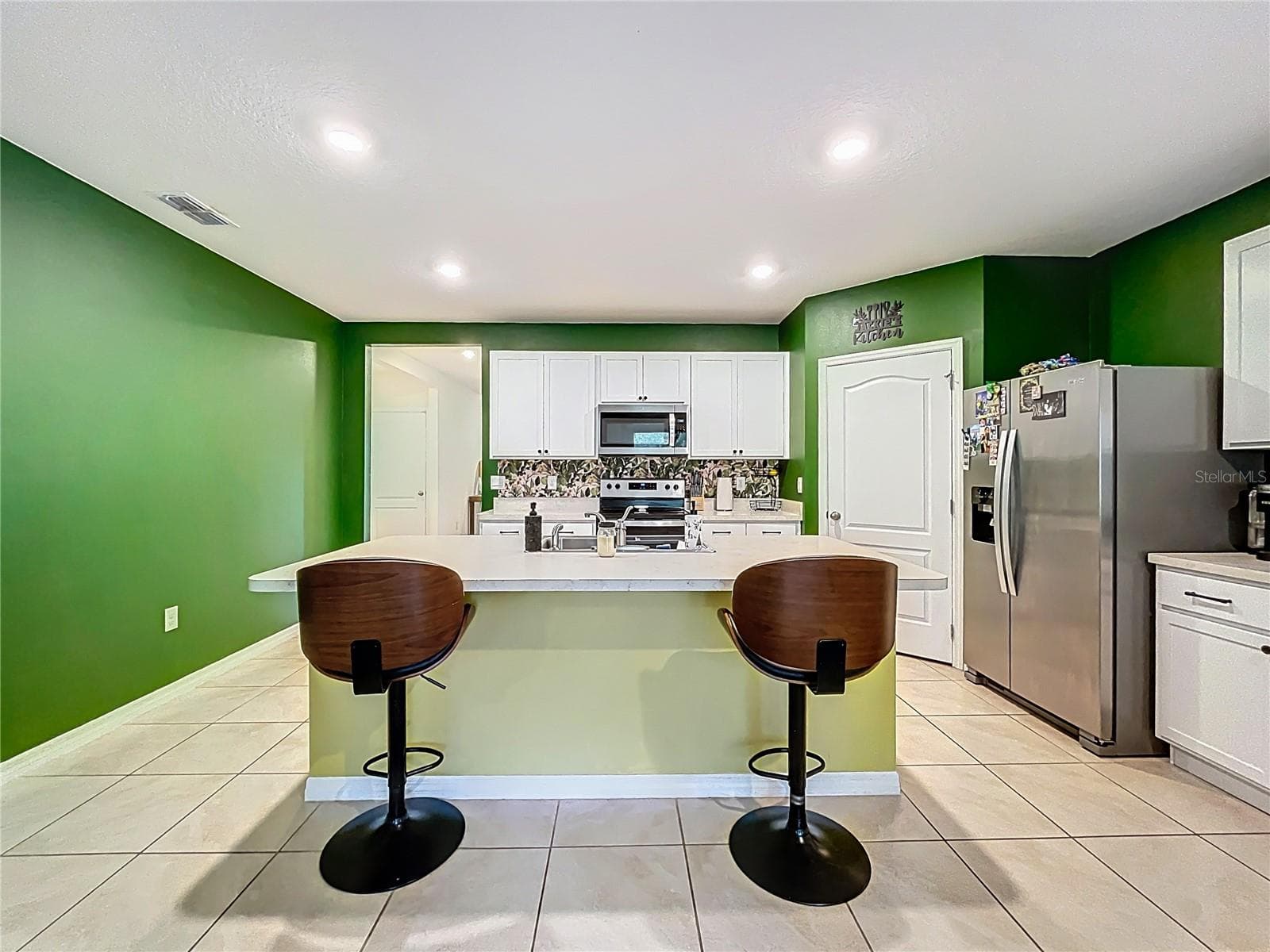 Single Family Residence at 2928 CANARY LN, TAVARES, photo 16 of 62