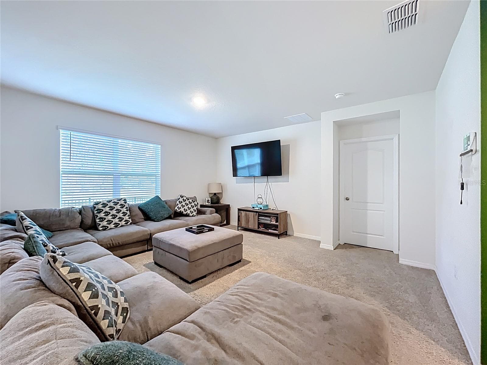 Single Family Residence at 2928 CANARY LN, TAVARES, photo 20 of 62