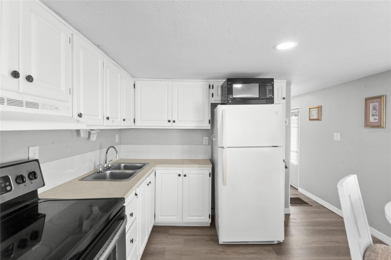 Kitchen - 426 HATCHETT CREEK RD, VENICE
