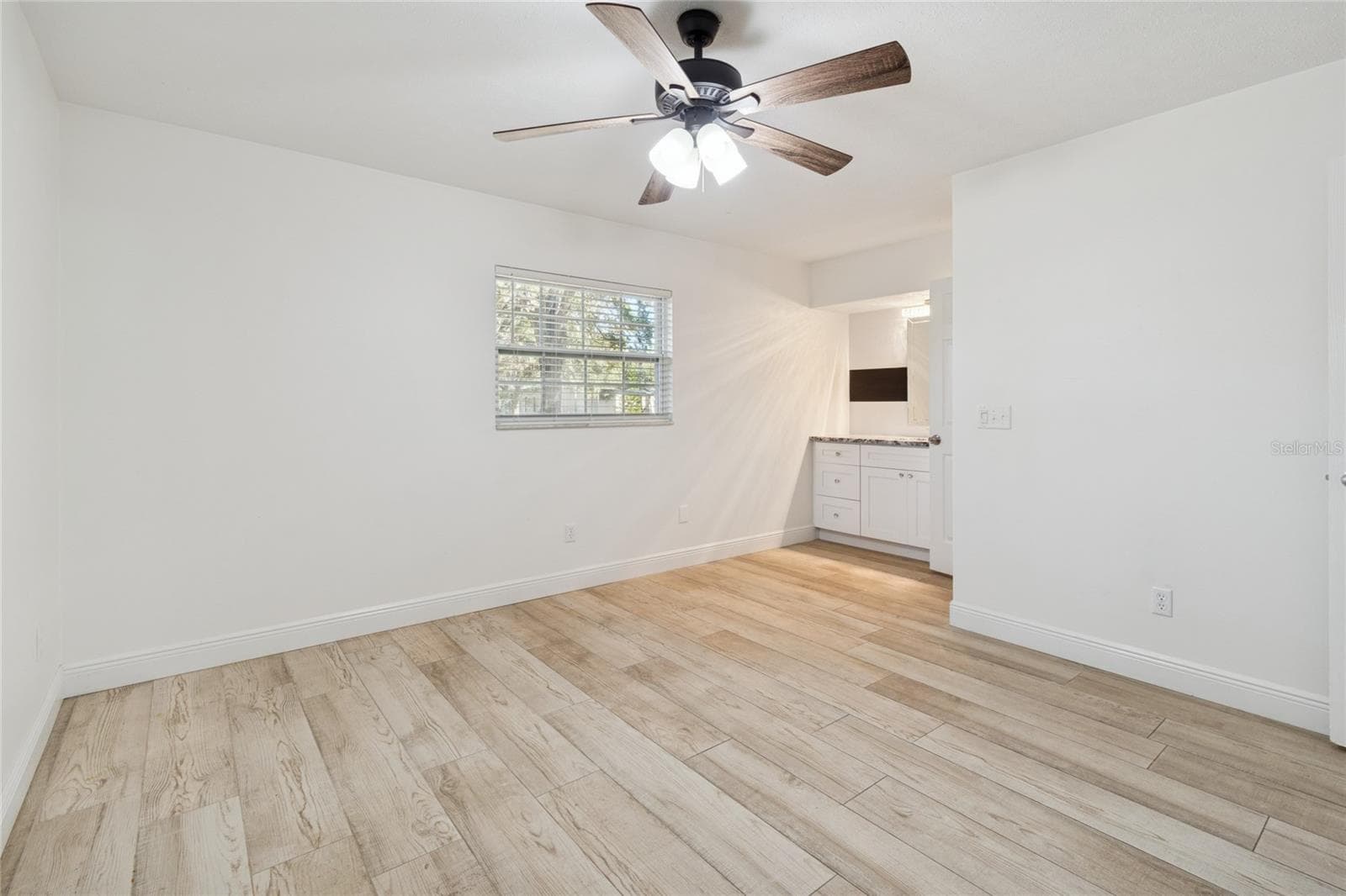 Single Family Residence at 9628 DAVIS RD, TAMPA, photo 20 of 43