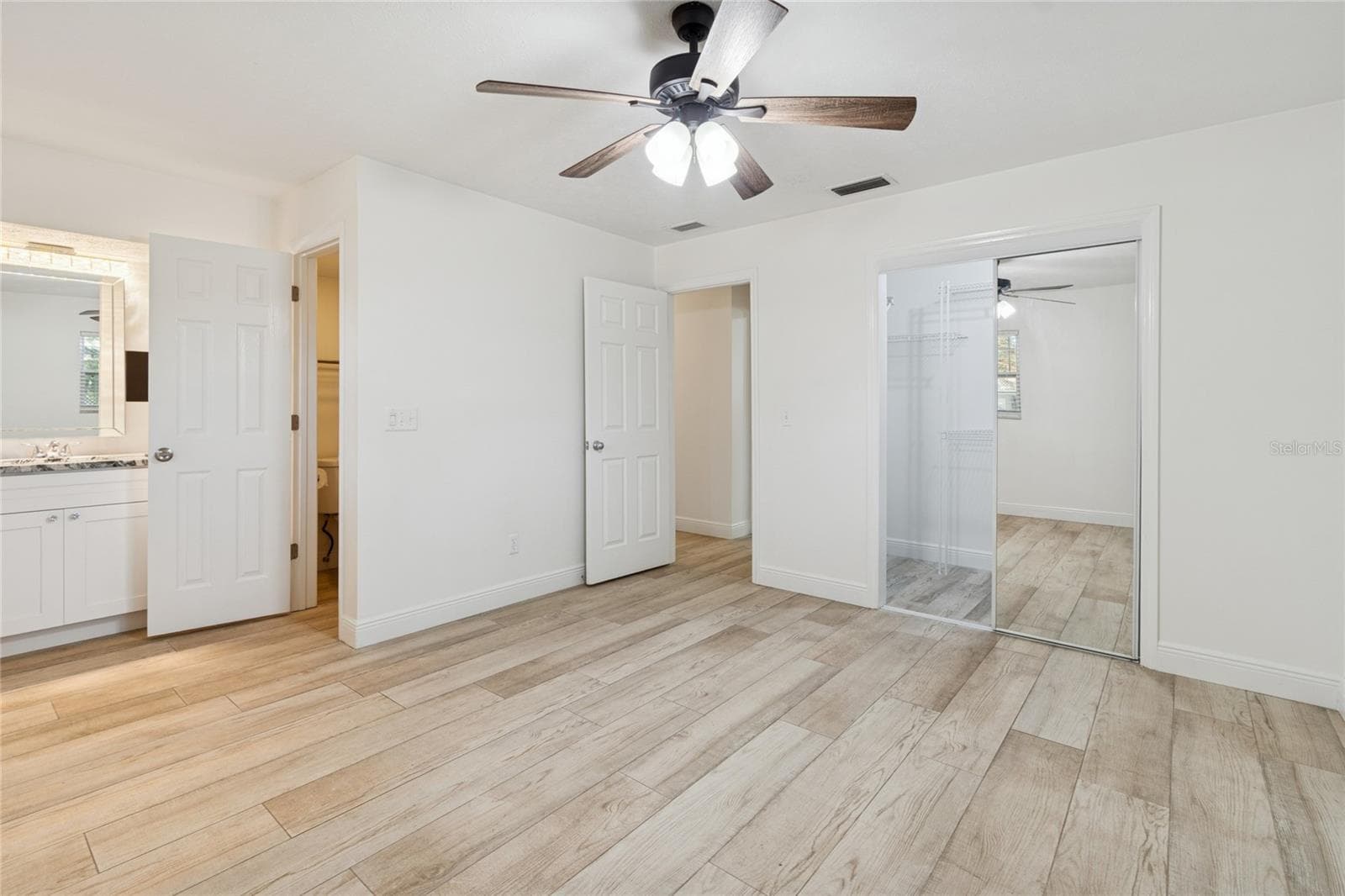 Single Family Residence at 9628 DAVIS RD, TAMPA, photo 21 of 43