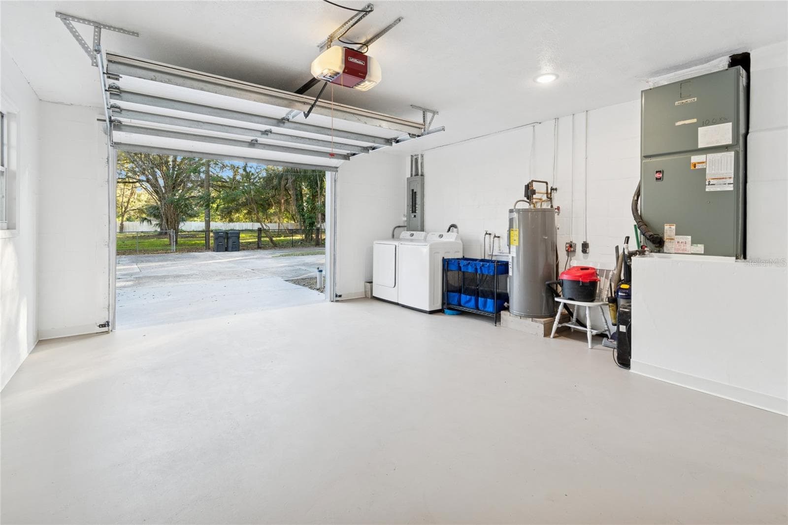Single Family Residence at 9628 DAVIS RD, TAMPA, photo 25 of 43
