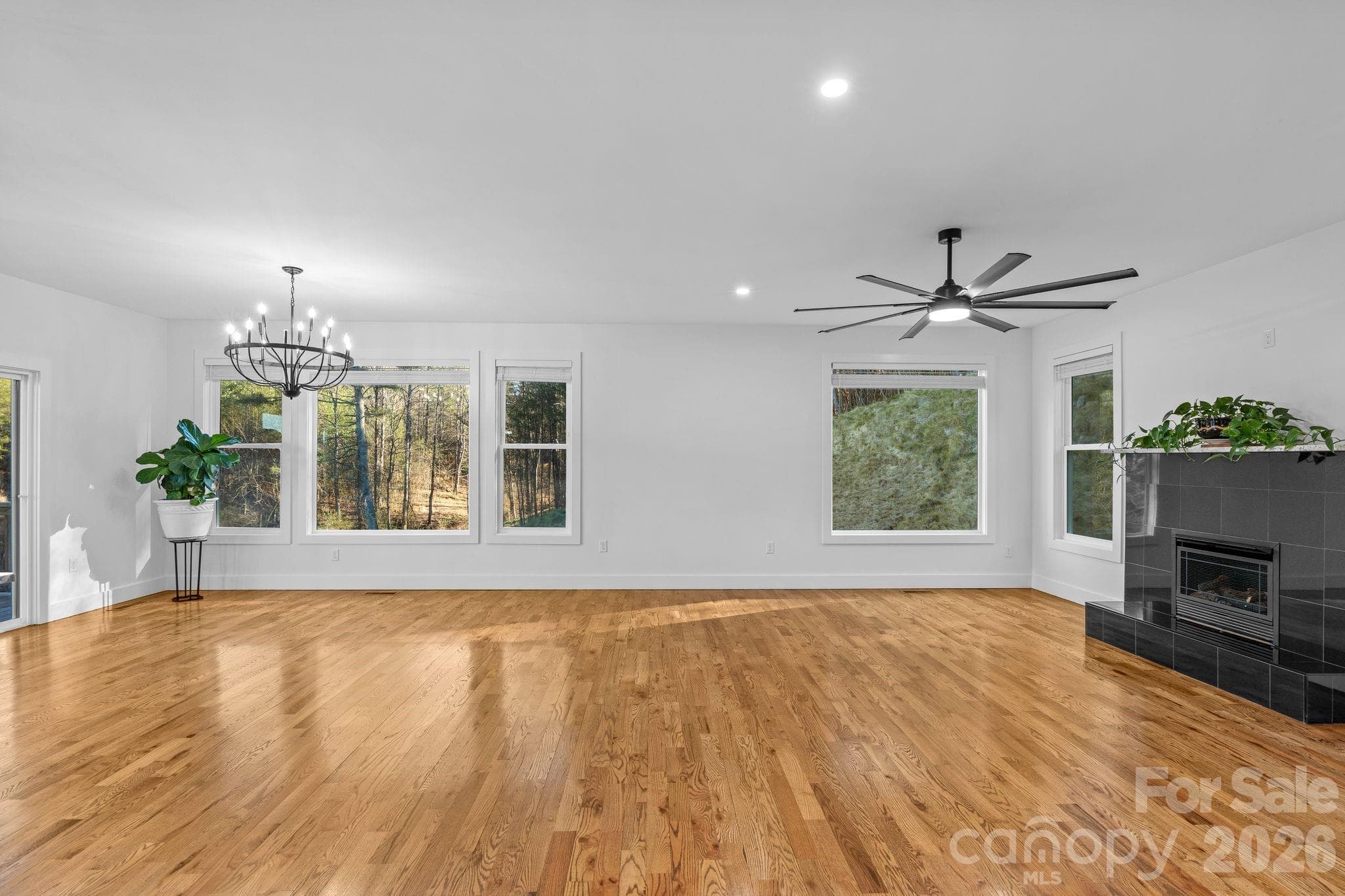Single Family Residence at Weaverville, photo 11 of 50