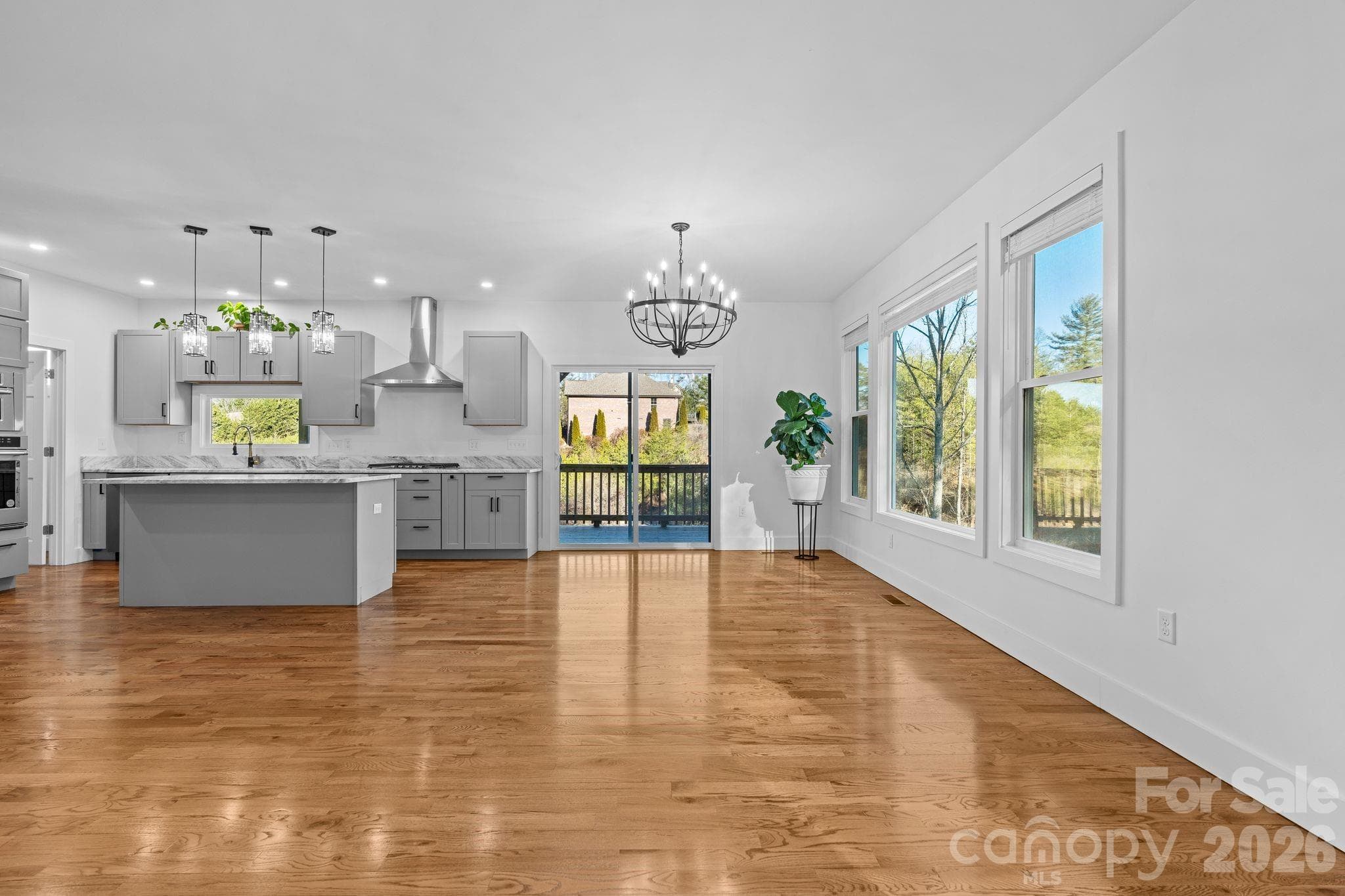Single Family Residence at Weaverville, photo 12 of 50