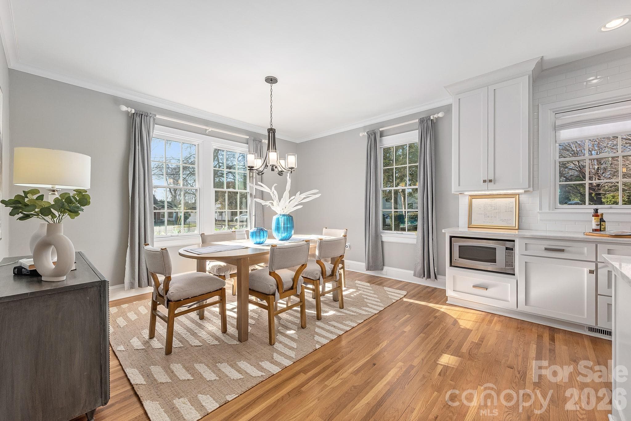 Single Family Residence at 27 Circle Drive, Belmont, photo 9 of 47