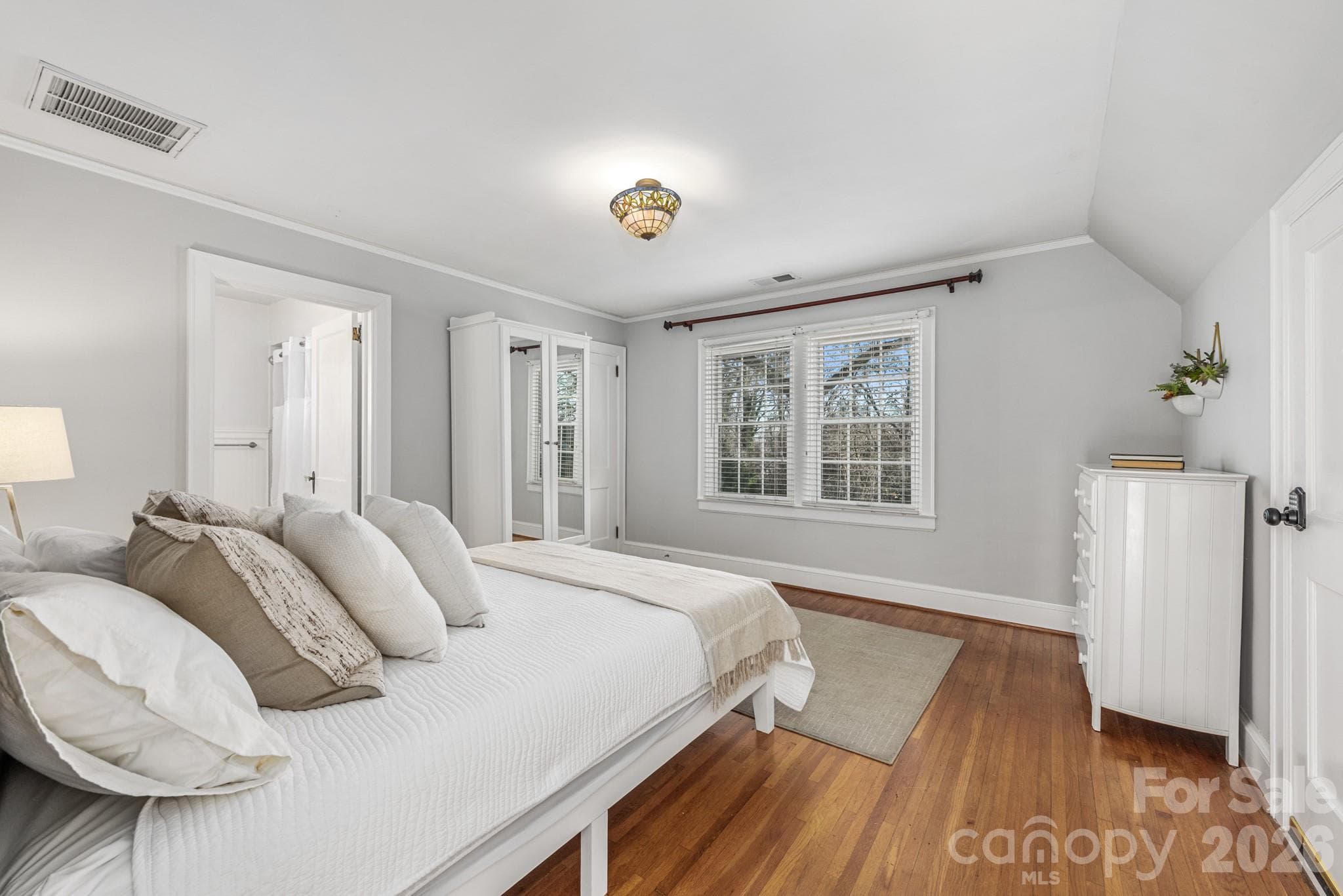 Single Family Residence at 27 Circle Drive, Belmont, photo 26 of 47