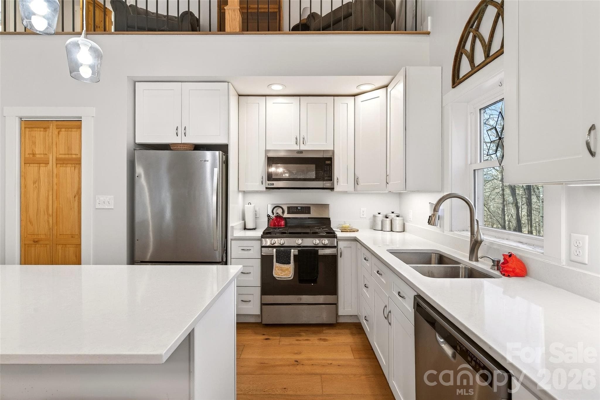 Modern kitchen with everything you need and more. - 1413 Golf Course Road, Old Fort