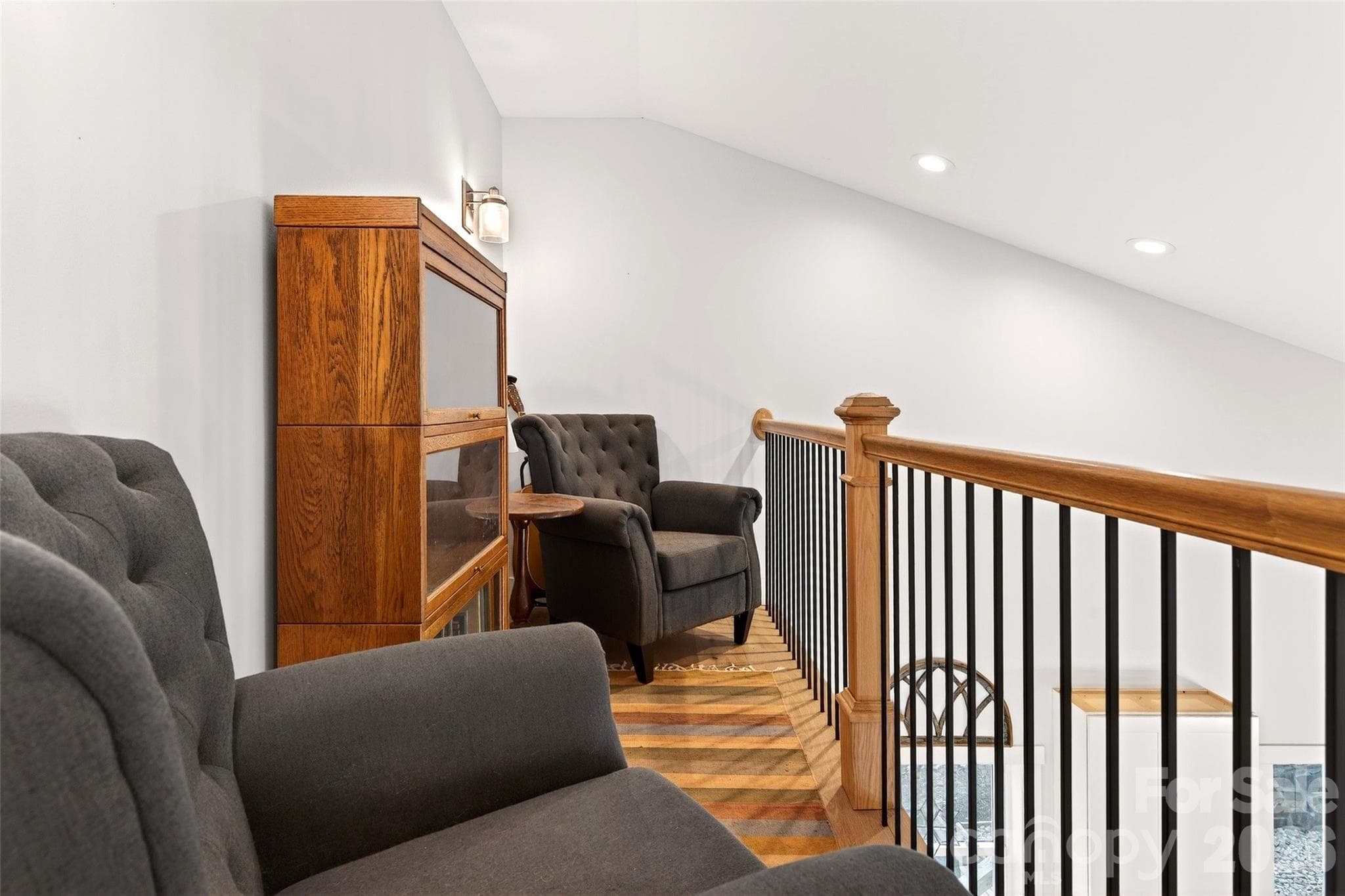 Library and sitting area. - 1413 Golf Course Road, Old Fort