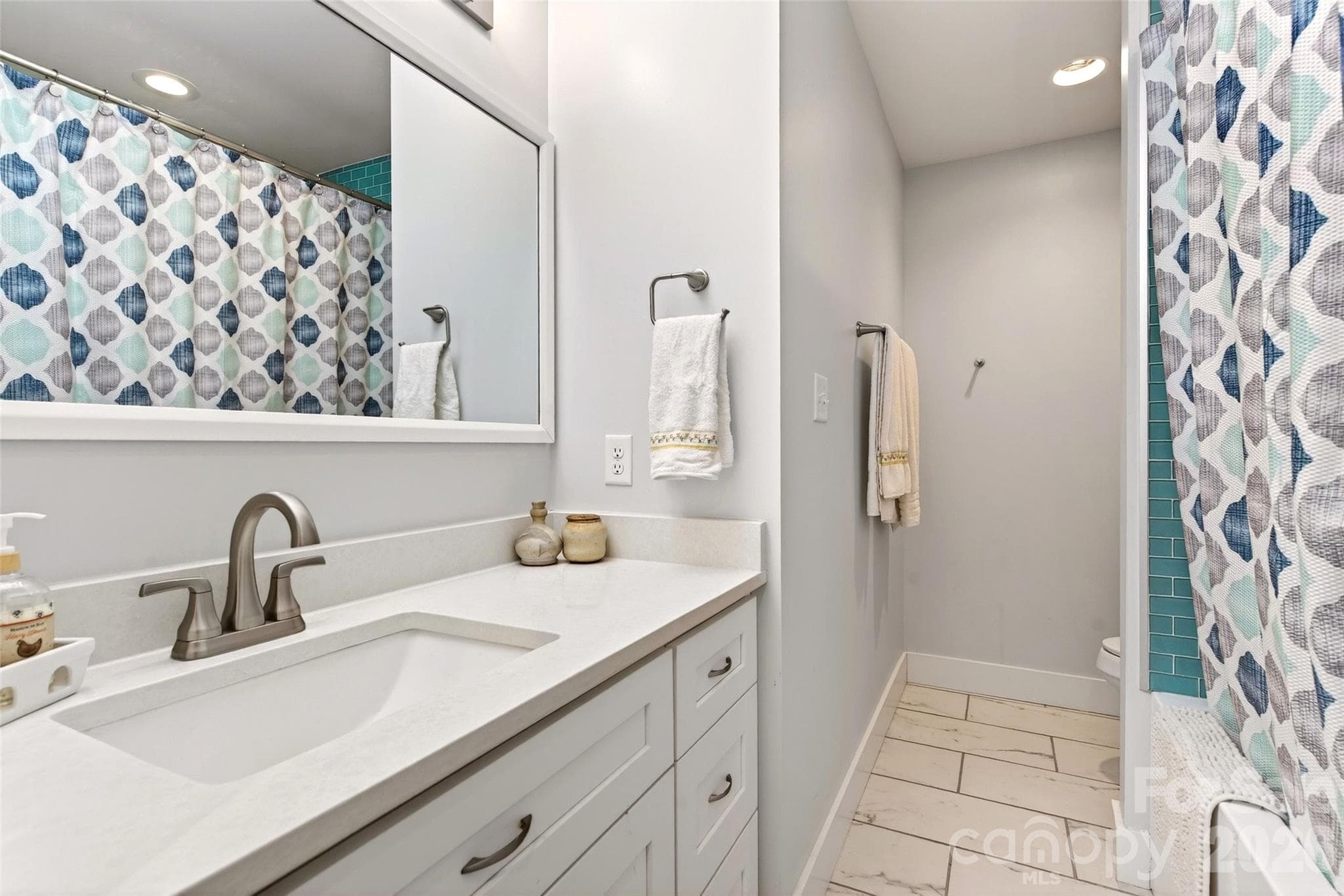 Second level bathroom. - 1413 Golf Course Road, Old Fort