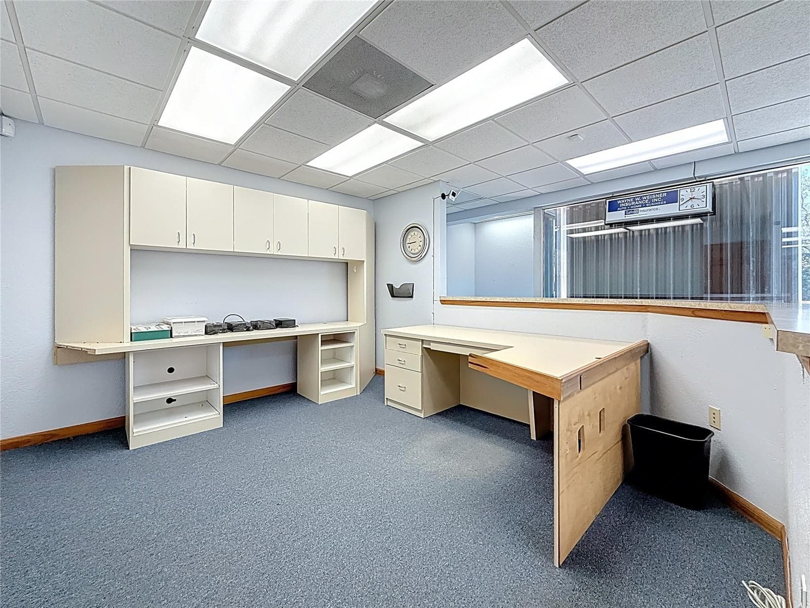 Reception - Admin area - 550 E BAY DR, LARGO