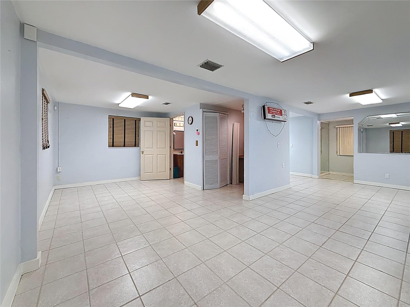 Interior - 550 E BAY DR, LARGO