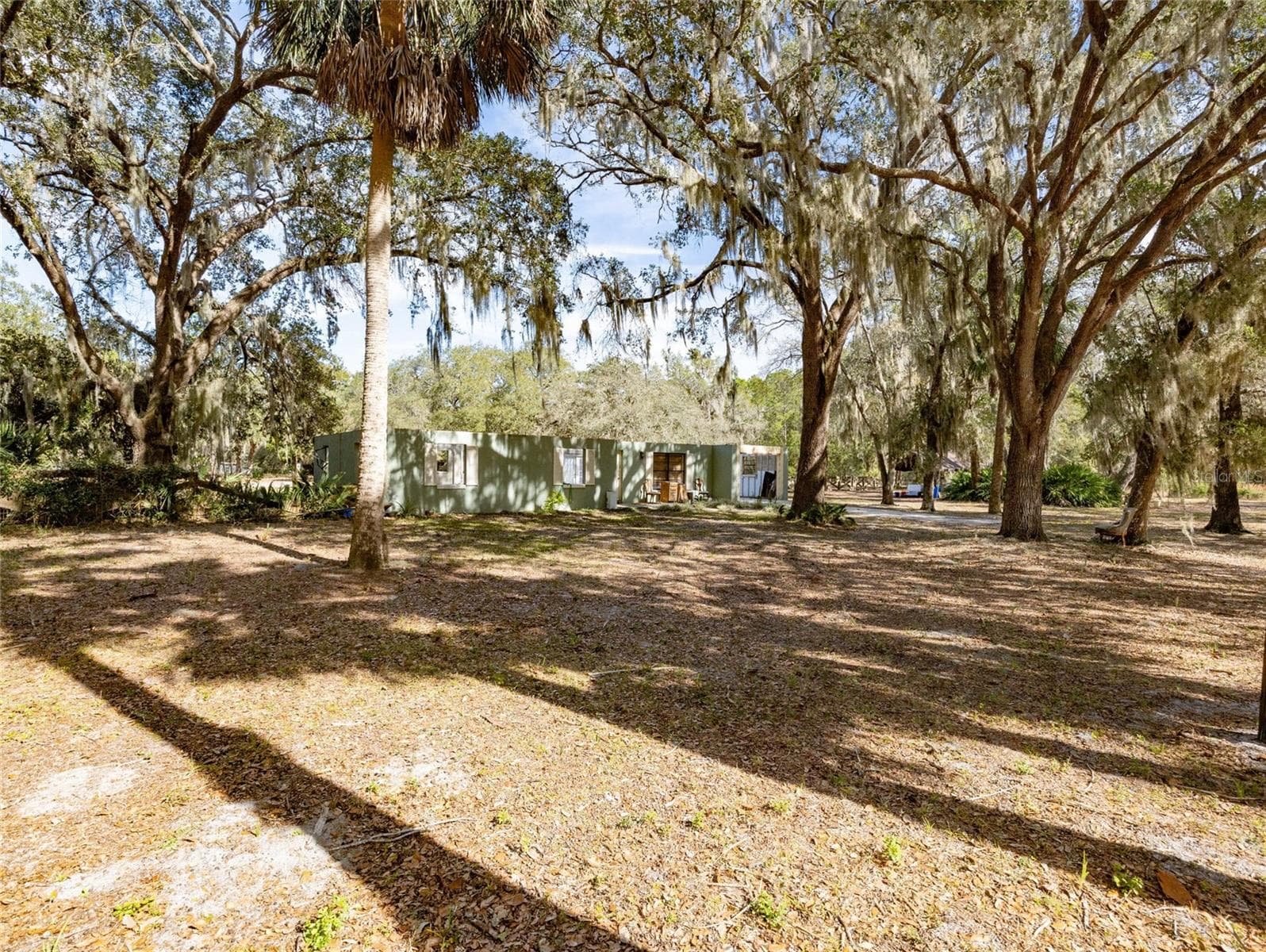 Single Family Residence at 8725 TREASURE ISLAND RD, LEESBURG, photo 15 of 28