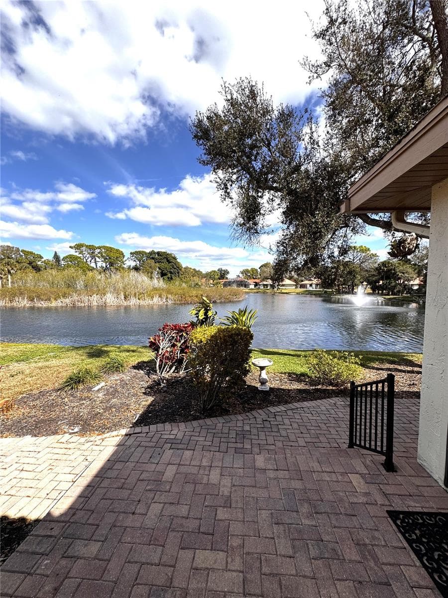 Brick Patio - 229 LAUREL HOLLOW DR #83, NOKOMIS