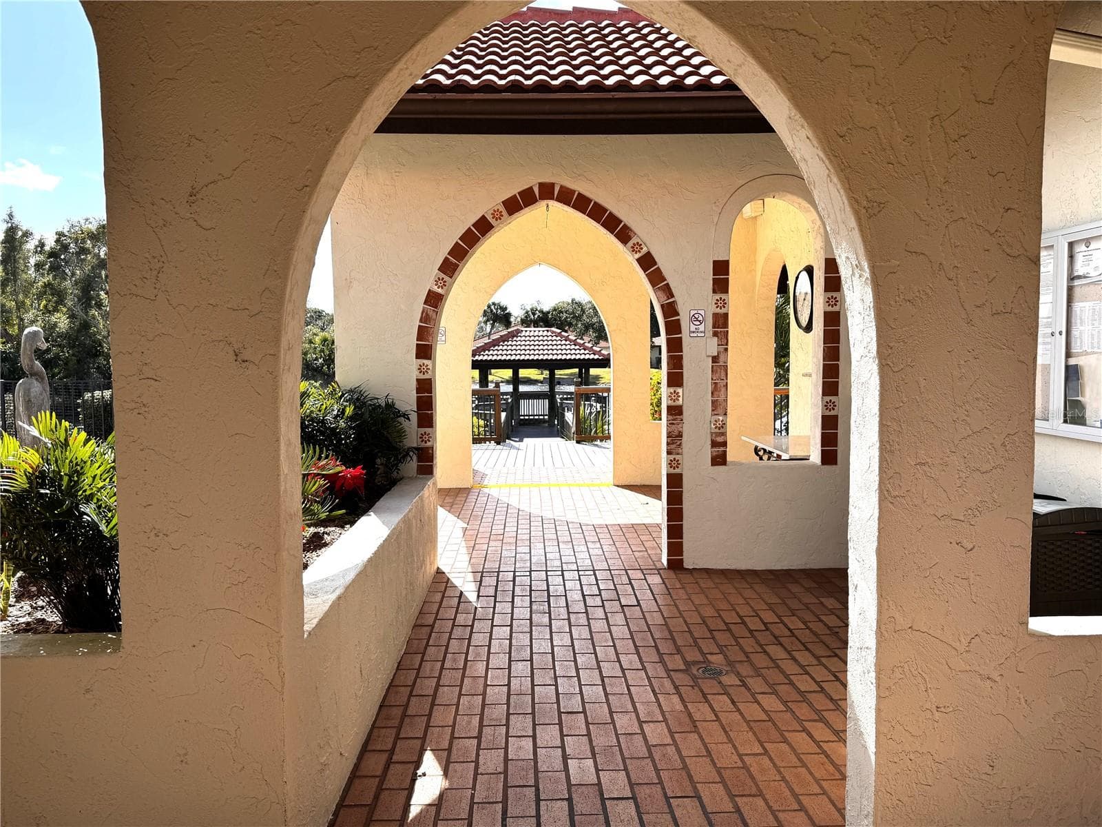 Club House Entry - 229 LAUREL HOLLOW DR #83, NOKOMIS
