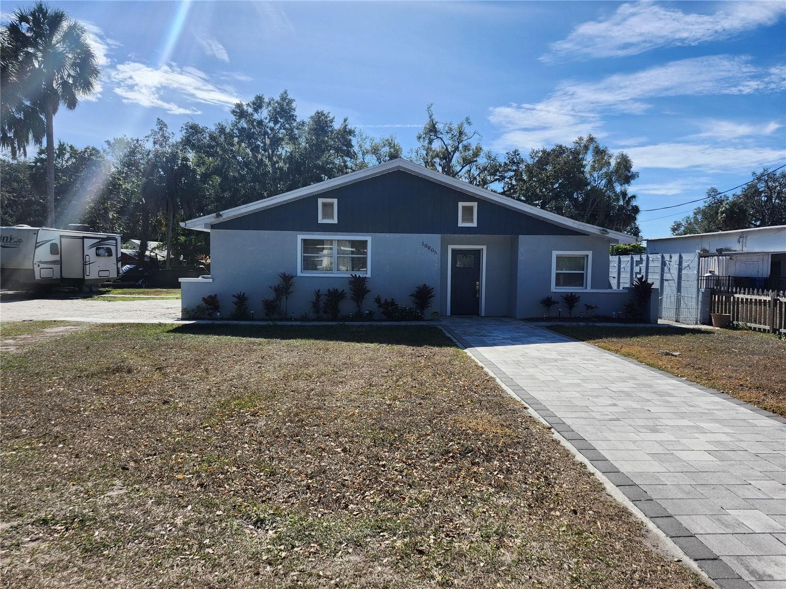 10805 DESOTO RD