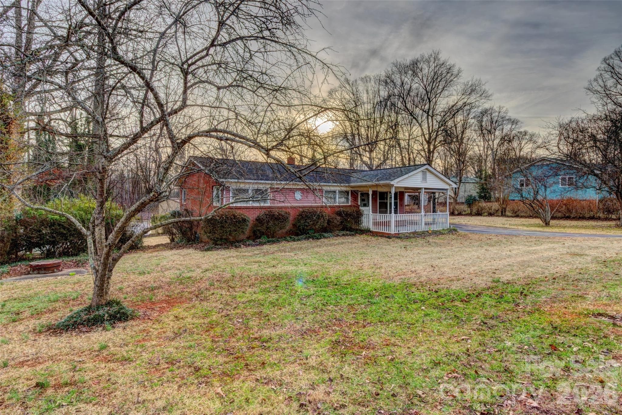 Single Family Residence at 1040 Allison Drive, Shelby, photo 2 of 19
