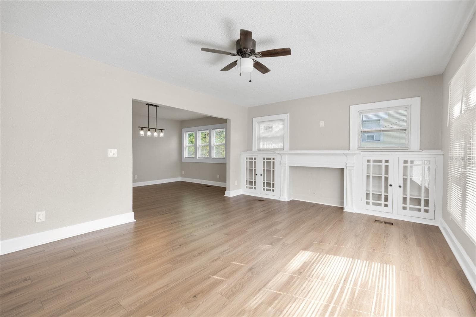 Single Family Residence at 781 31ST AVE N, ST PETERSBURG, photo 4 of 25