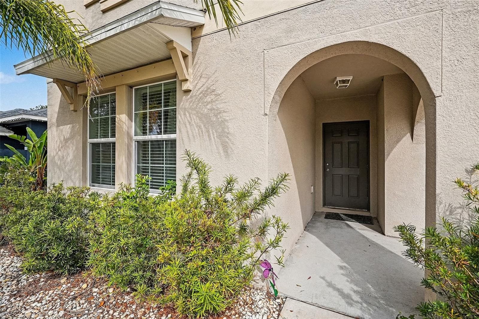 Single Family Residence at 10657 STANDING STONE DR, WIMAUMA, photo 3 of 36