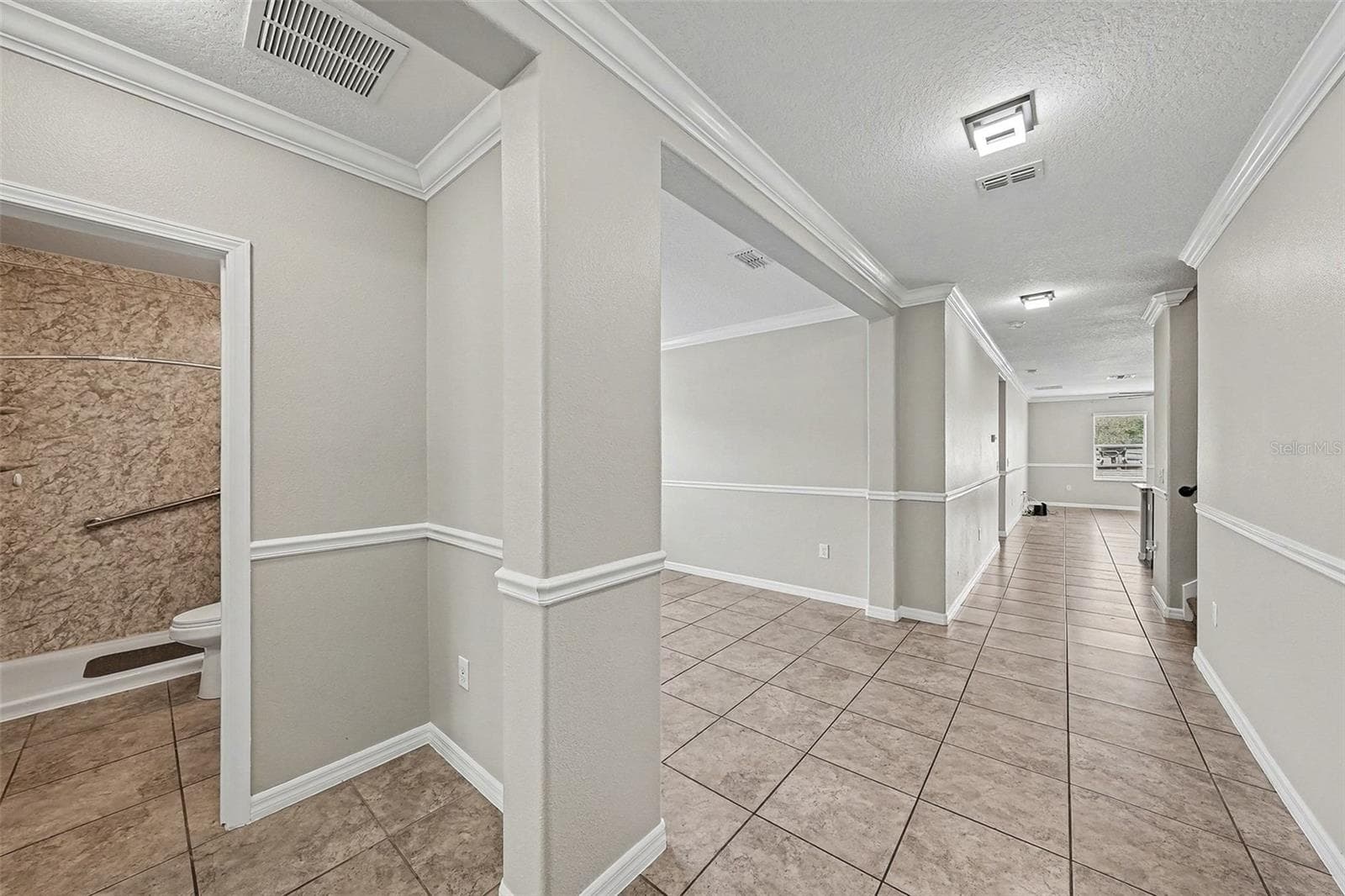 Single Family Residence at 10657 STANDING STONE DR, WIMAUMA, photo 10 of 36