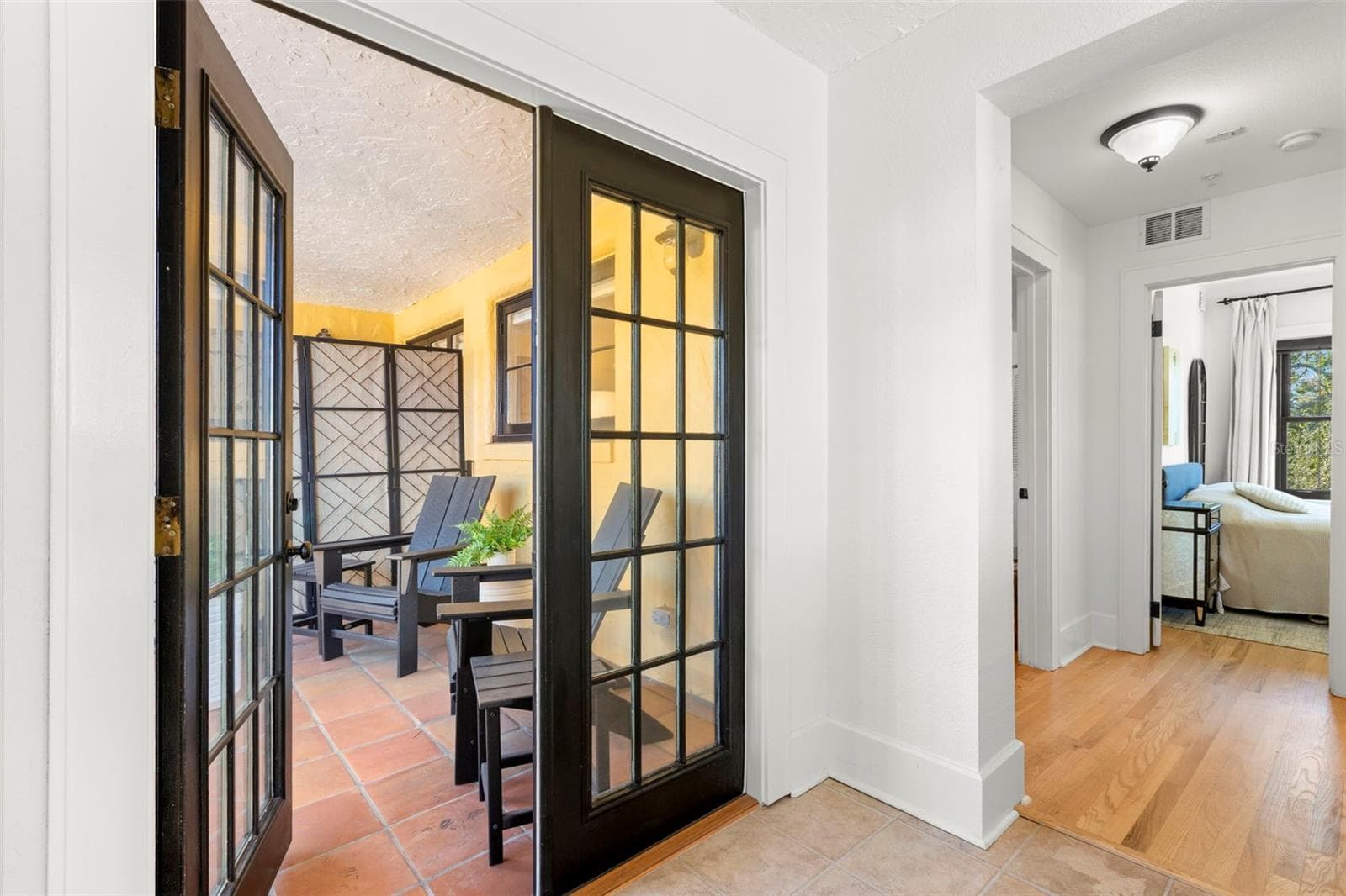Condominium at 210 22ND AVE NE #15, ST PETERSBURG, photo 17 of 35