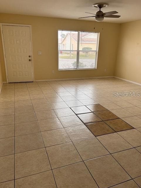 Villa at 40 E COUNTRY COVE WAY, KISSIMMEE, photo 3 of 39