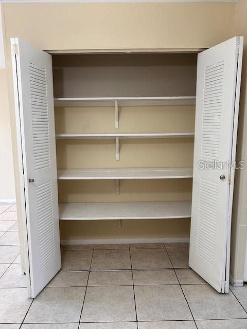 Villa at 40 E COUNTRY COVE WAY, KISSIMMEE, photo 12 of 39