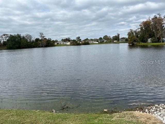 Villa at 40 E COUNTRY COVE WAY, KISSIMMEE, photo 33 of 39