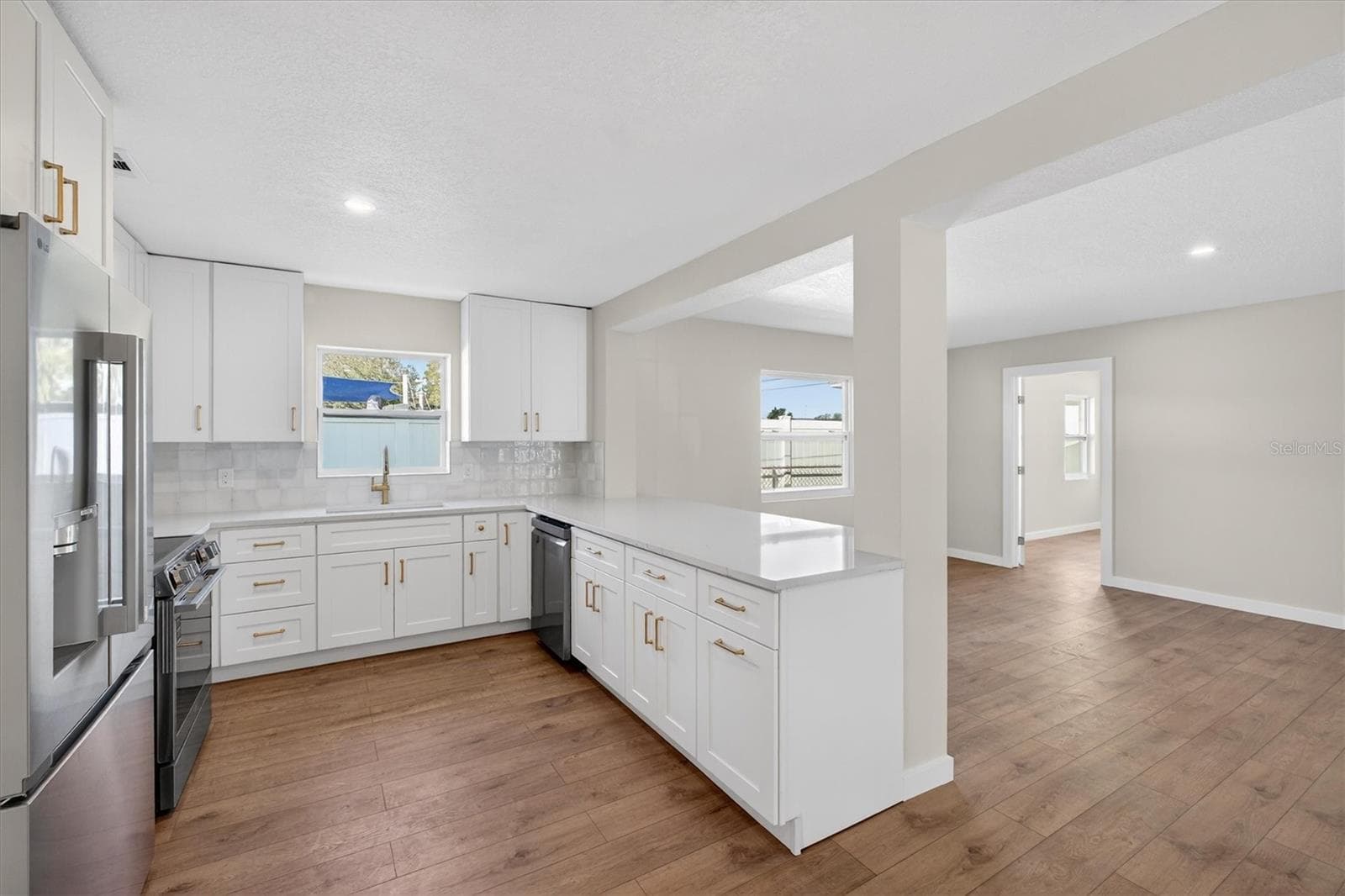 Single Family Residence at 5701 14TH AVE N, ST PETERSBURG, photo 19 of 54