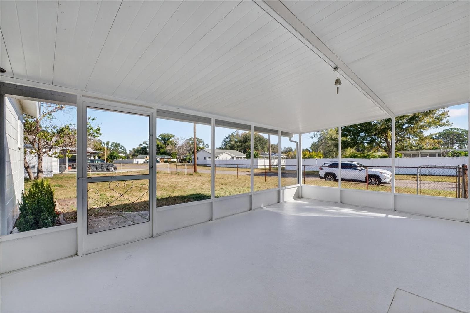 Single Family Residence at 5701 14TH AVE N, ST PETERSBURG, photo 35 of 54