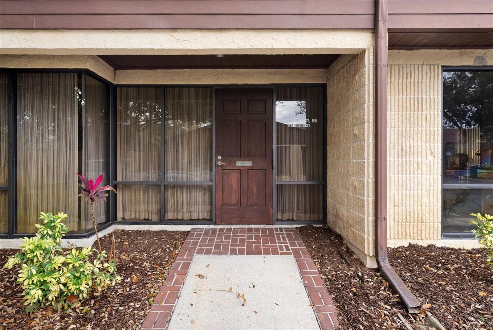 611 DRUID RD E #302