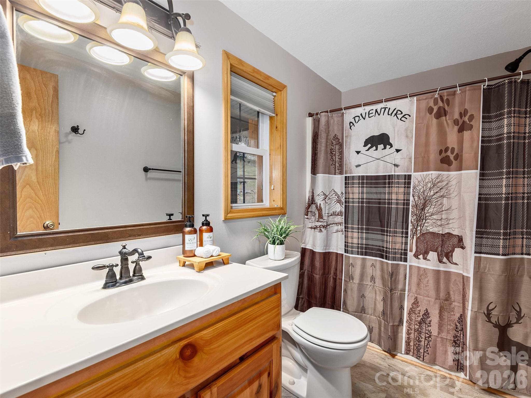 Single Family Residence at 575 Twin Brook Drive, Waynesville, photo 15 of 37