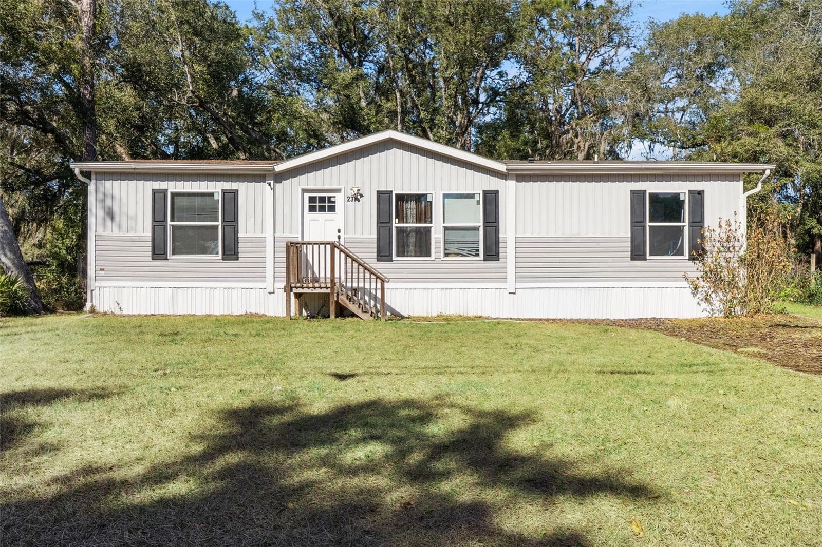 231 TROPIC AVE