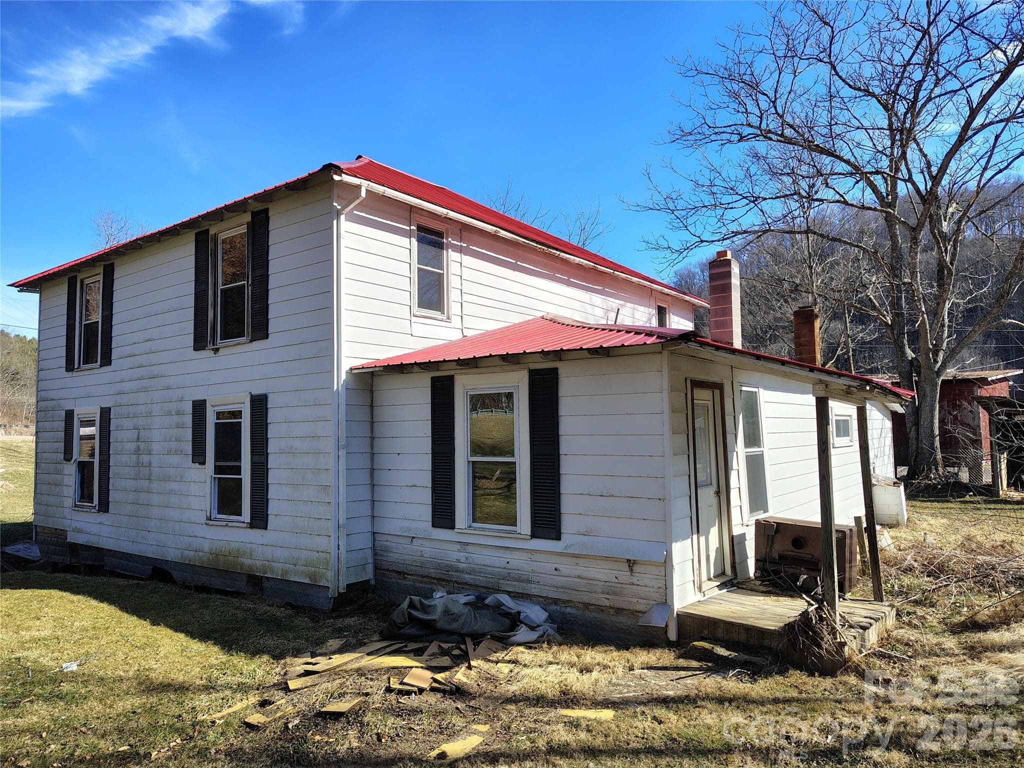 Single Family Residence at 166 Old Helton School Road, Lansing, photo 2 of 24
