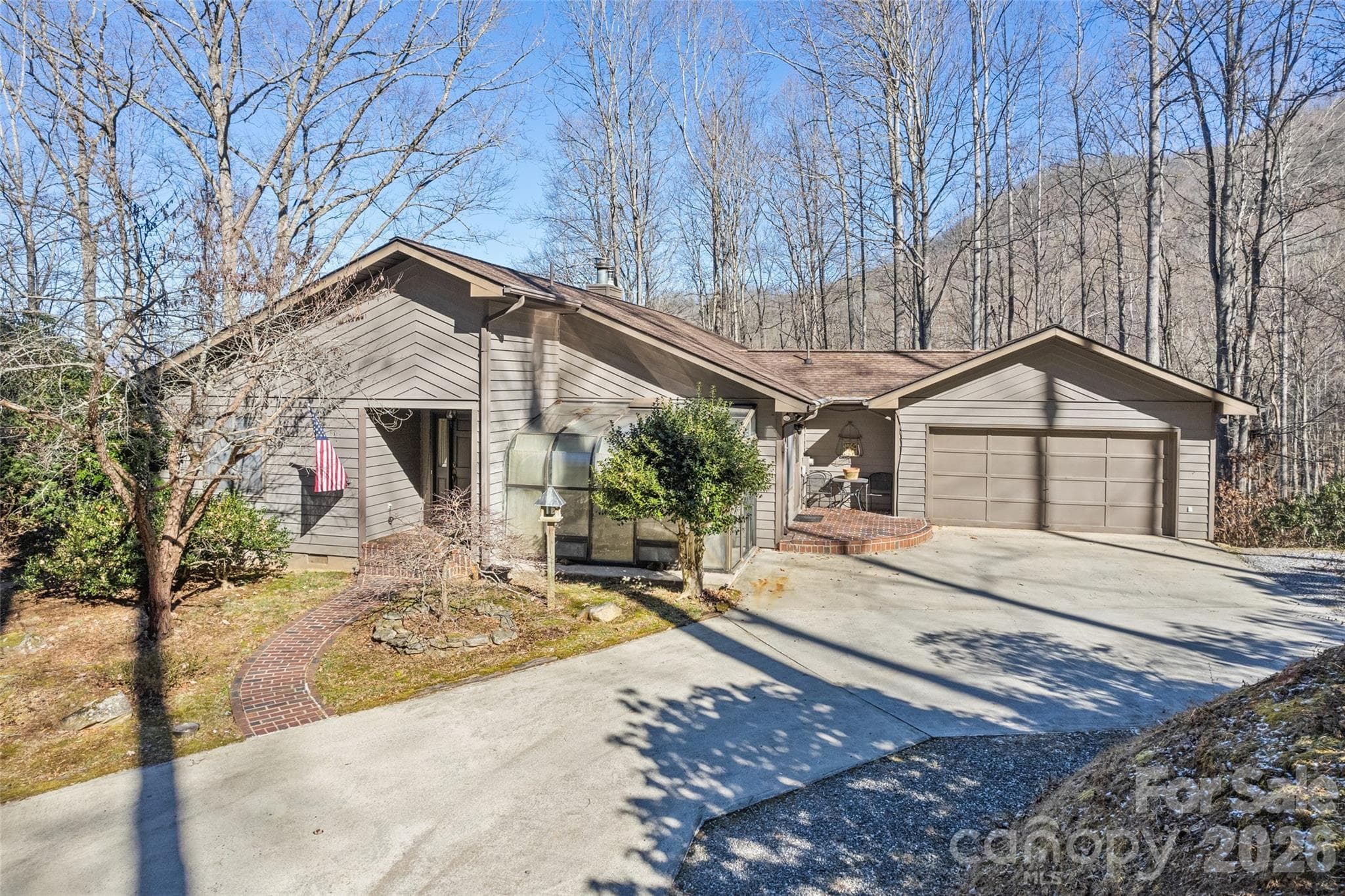 Single Family Residence at 831 Forest Run Road, Whittier, photo 2 of 44