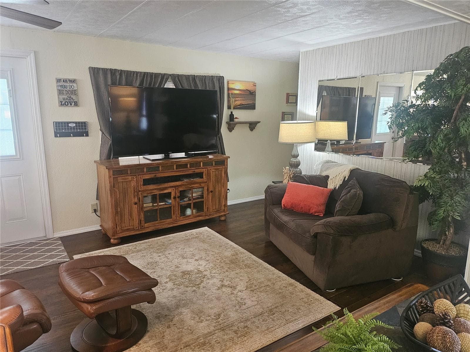 Mobile Home at 3317 OVERCUP OAK TER, SARASOTA, photo 8 of 70