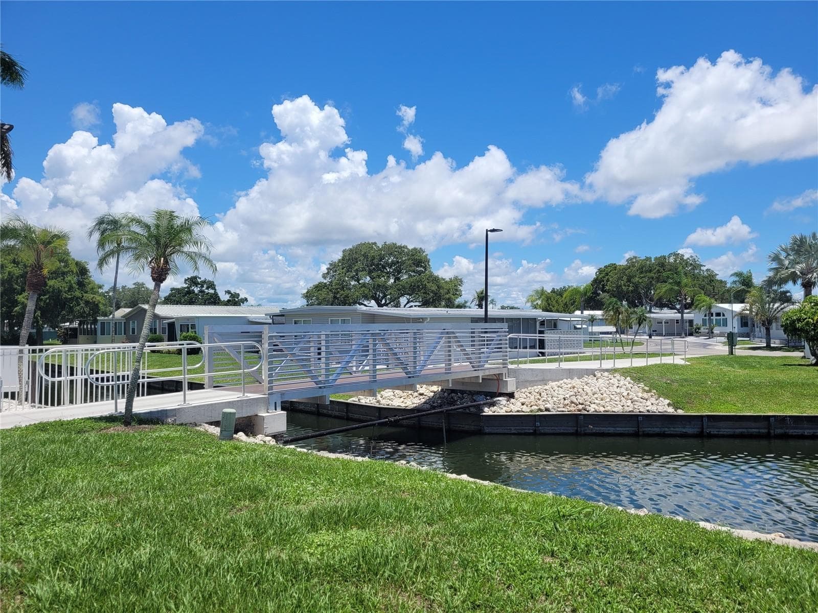 Mobile Home at 3317 OVERCUP OAK TER, SARASOTA, photo 68 of 70