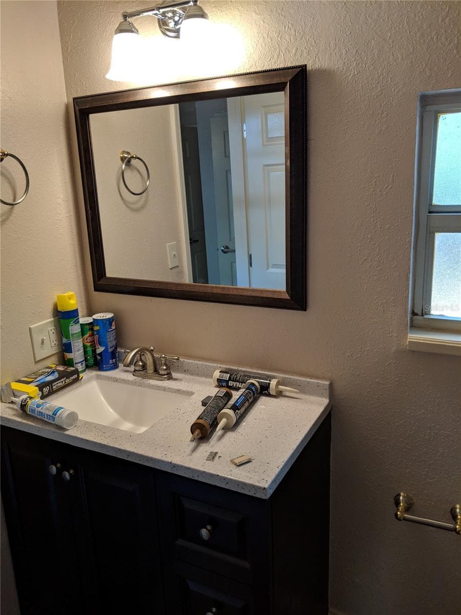 left apartment #3 - 2306 N MORGAN ST, TAMPA