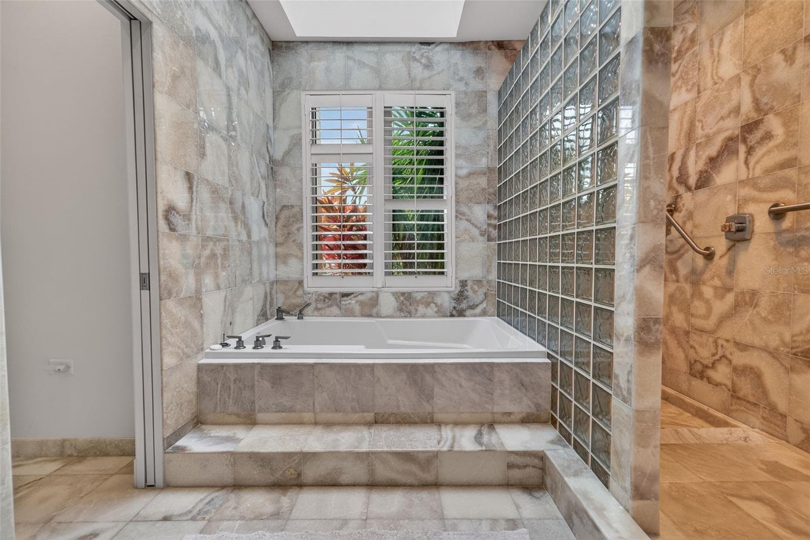 Single Family Residence at 1571 HARBOR CAY LN, LONGBOAT KEY, photo 42 of 93