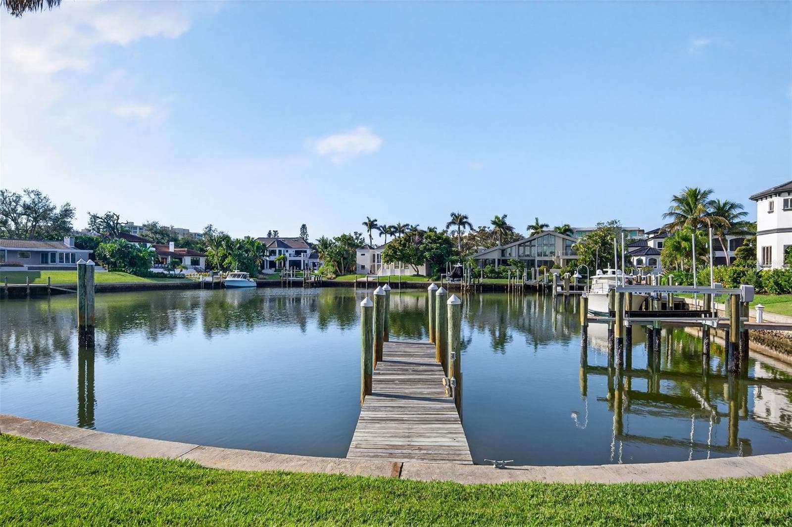 Single Family Residence at 1571 HARBOR CAY LN, LONGBOAT KEY, photo 65 of 93