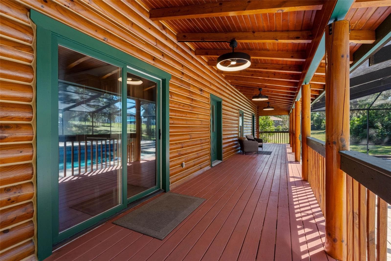 Back Porch - 11401 THONOTOSASSA RD, THONOTOSASSA