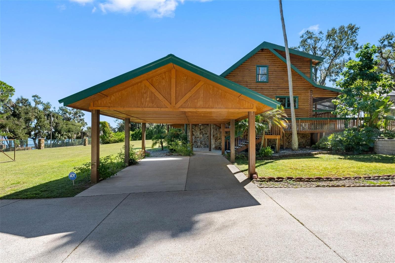 2 Car Carport - 11401 THONOTOSASSA RD, THONOTOSASSA