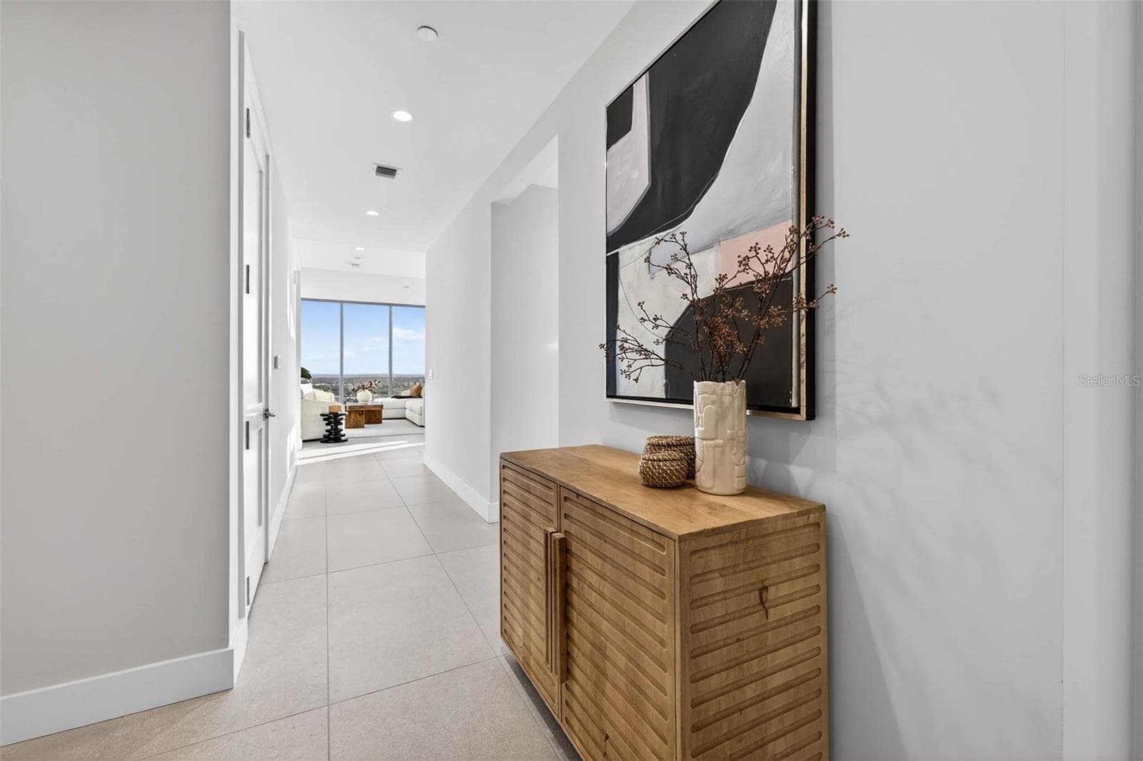 Foyer - 275 1ST AVE S #2706, ST PETERSBURG